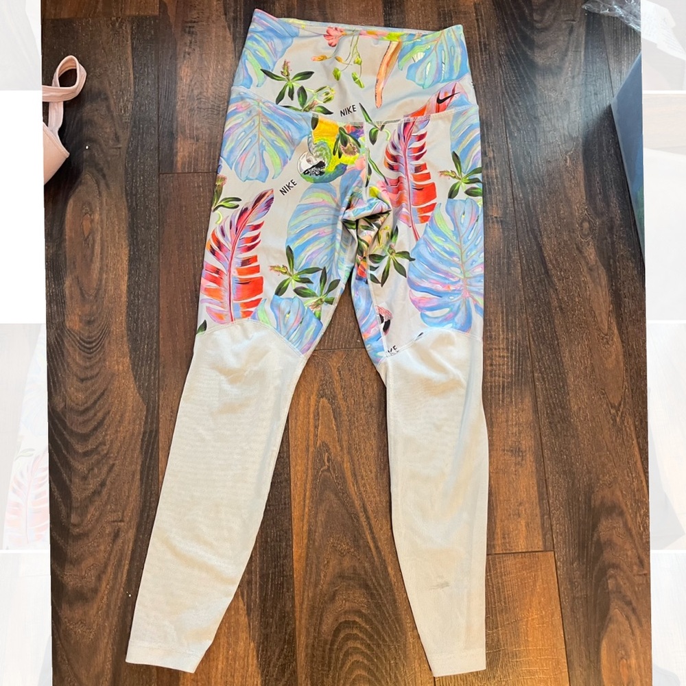 Nike leggings with mesh